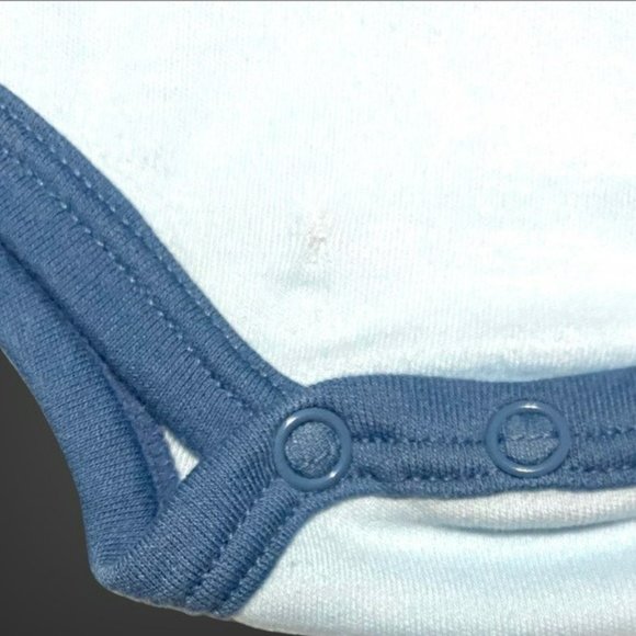 Kidgets Safari Long-Sleeve Onesie 2 pack & Gerber Hat - Picture 13 of 16